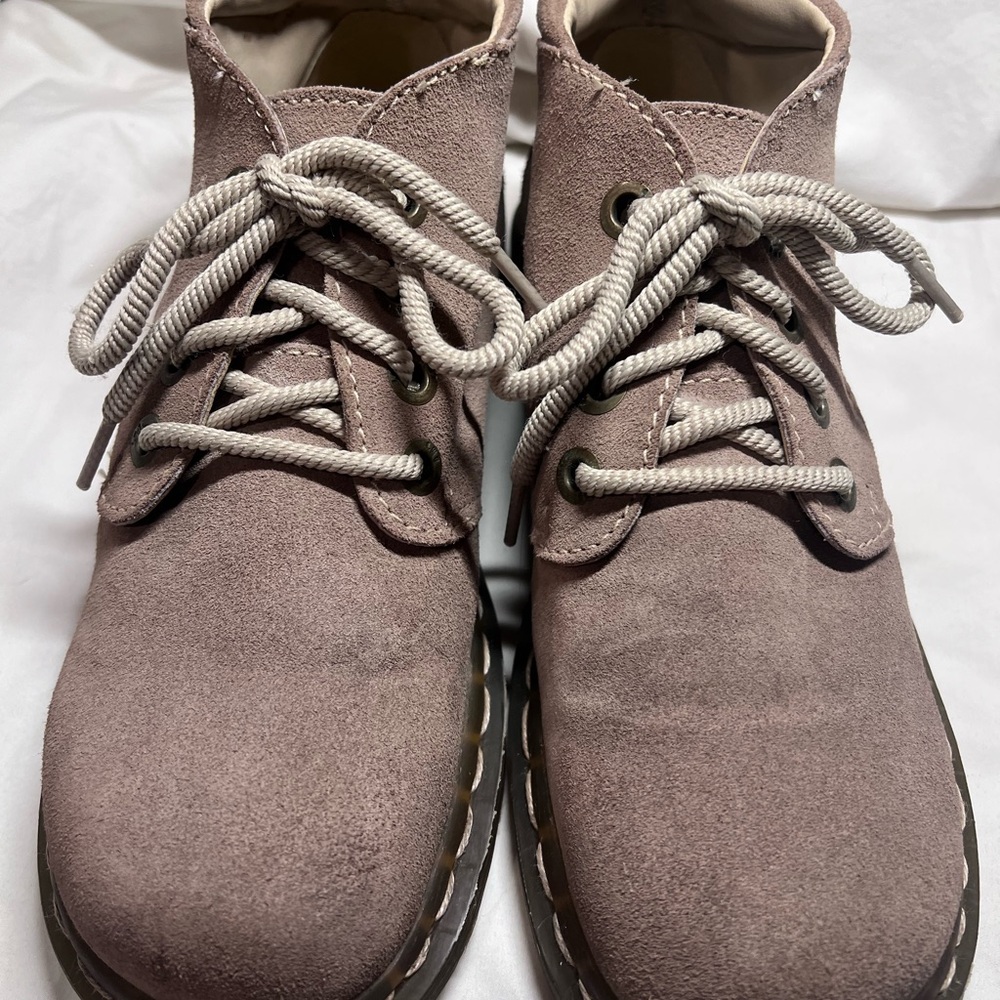 Dr. Martens Ankle Boots Booties Women’s 8 Men’s 7 Amazing Boots! So versatile!